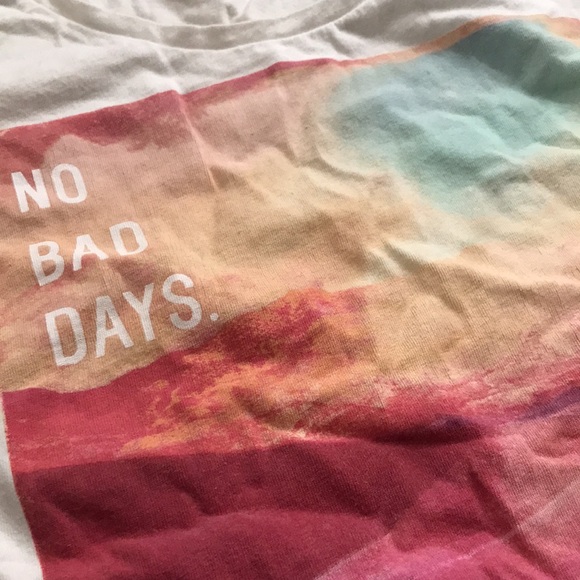 Old Navy Ombré Graphic Tee - Picture 3 of 4
